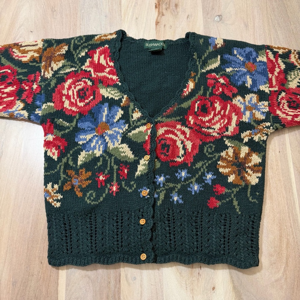 VINTAGE BUSHWACKER floral Crochet Knit Floral Scalloped Grandma Cardiagn Size SM